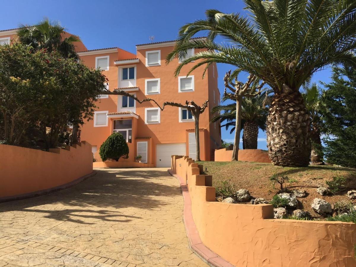 Son Bou By The Sea; Home With A Private Garden Bagian luar foto